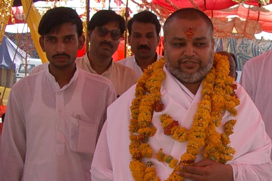 Brahmachari Girish Ji has visited Simhastha Kumbh Mela Maharishi Shivir on 7 April 2004. Has visited Yagya Mandaps, conference hall and Maharishi Literature stall.